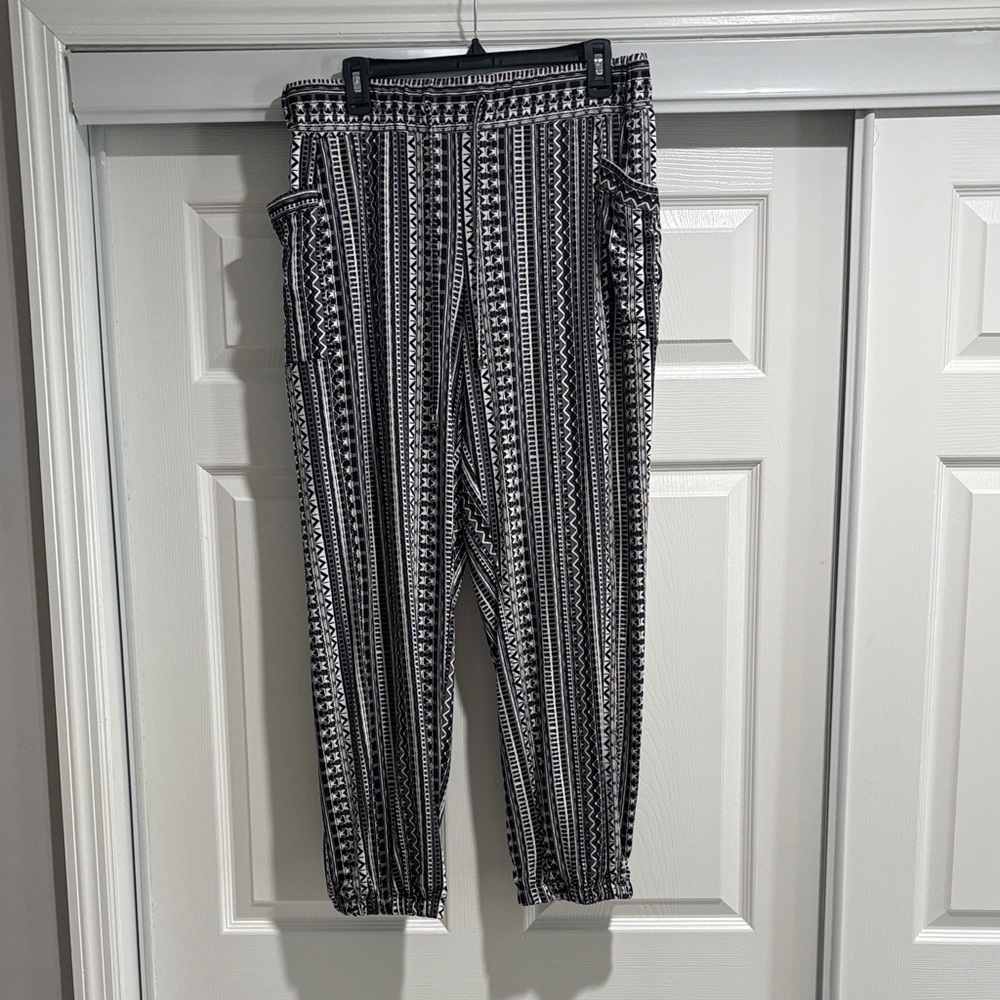 NWOT Robert Louis Dressy Casual Joggers